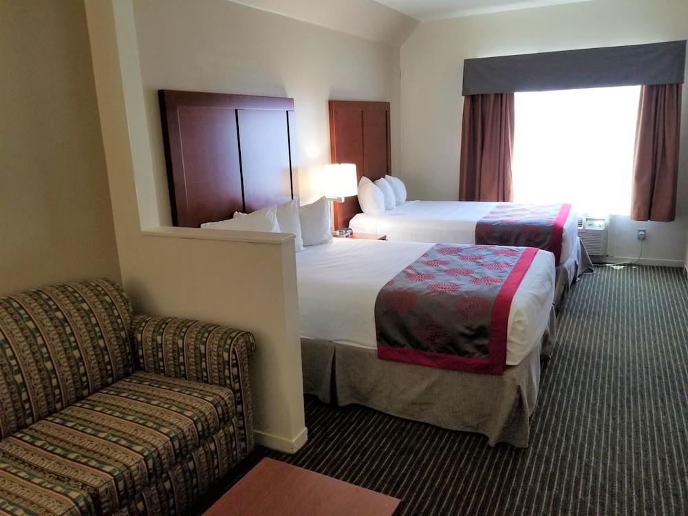 Ramada By Wyndham Hotel